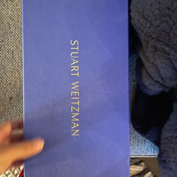 Stuart Weitzman Size 7 cheetah suede heels - Picture 6 of 7